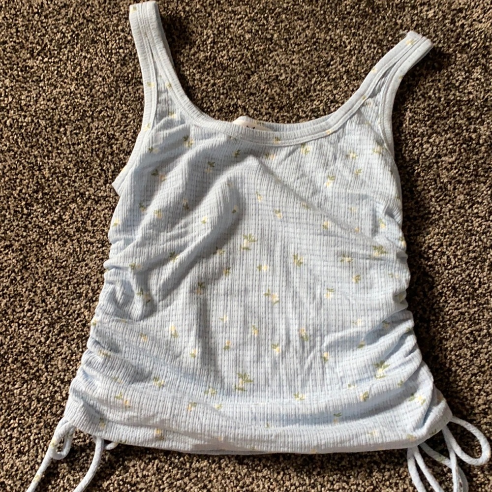Blue tank top never woren size small